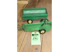 JD Manure Spreader & Flarebox Wagon - No Box