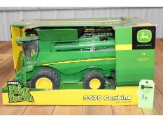 JD 5670 Combine - Ertl Big Farm Lights & Sound Edn.