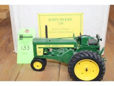 JD 720 Dsl. Tractor - Yoder's
