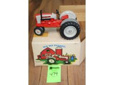 Ford 901 Select-o-Speed Tractor - Toy Farmer Edn 1986