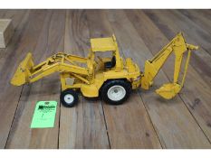 IH Backhoe Tractor w/Loader