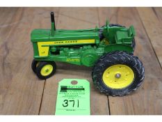 JD 720 Tractor - FFA Alumni Edn. - No Box
