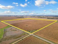 +/-160 Acres of Highly Productive & Well Located Dayton Twp., Lincoln County, SD Land