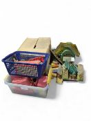 Hornby O Gauge – an open wagon, quantity of linesi
