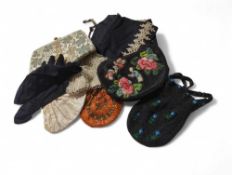 A mid 20th Century embroidered silk evening bag wo