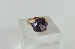A single synthetic colour change sapphire cocktail
