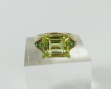 A 9ct gold lemon quartz dress ring, the rectangula