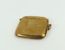 A plain 9ct gold vesta case, Birmingham, 1912, Hor