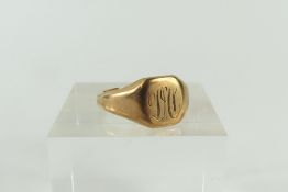 A 9ct square head signet ring