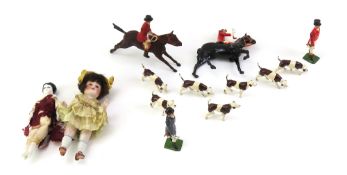 A small selection of Britains hunting pieces, incl