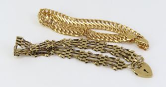 A 9ct gold four bar gate bracelet, with a heart pa
