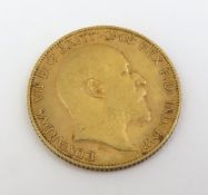 A 1905 King George V half sovereign, 4g gross