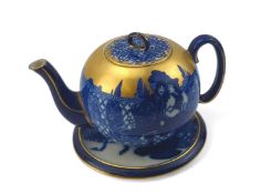 A Royal Doulton Morrisianware teapot and trivet, d