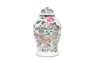A Chinese qianjiang cai 'antiquities' vase and cover, 19th C.