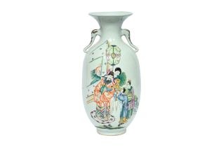 A Chinese famille rose vase with an Immortel and his servants, 19th/20th C.