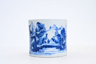 A Chinese blue and white brush pot with a fine animated landscape all around, 19th/20th C.