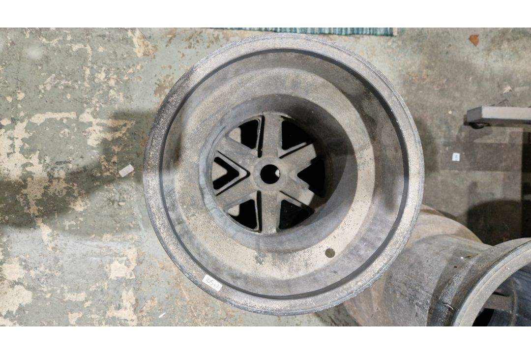 Two 'Formula 1' wheels, by repute Leyton House March Formula 1, 50cm high (2) Condition Report - Image 2 of 5