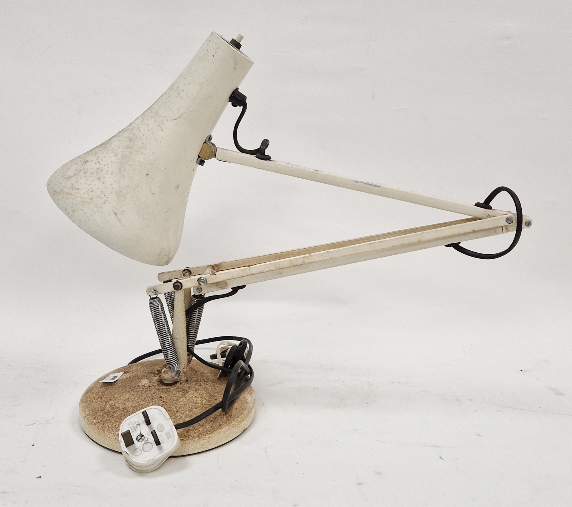 Anglepoise Lighting Company vintage cream desk lamp, on circular base, stamped to lower frame