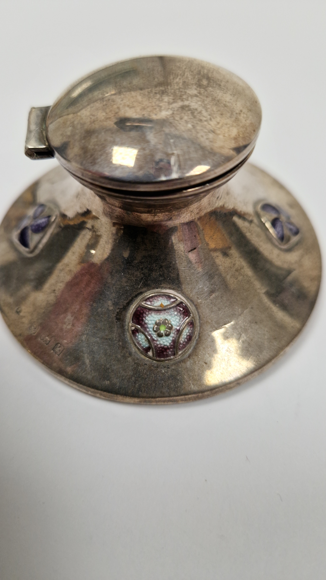 Edward VII silver and guilloche enamel capstan inkwell, Birmingham 1909, maker's mark rubbed, the - Image 13 of 18