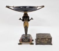 19th century bronze and marble tazza in the Grand Tour manner, the twin-handled dish supported by an