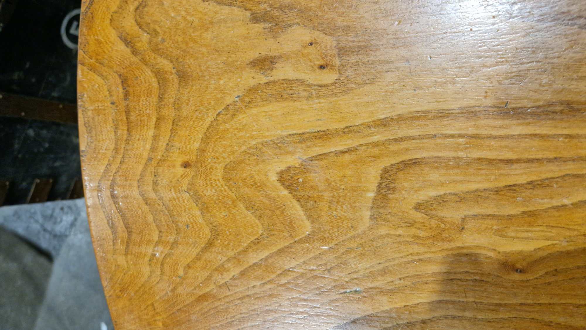 Modern pale oak dining table, the circular top on a substantial cross-form base, 123cm diameter x - Image 8 of 25