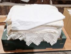 Quantity of tablecloths, napkins and other fabric