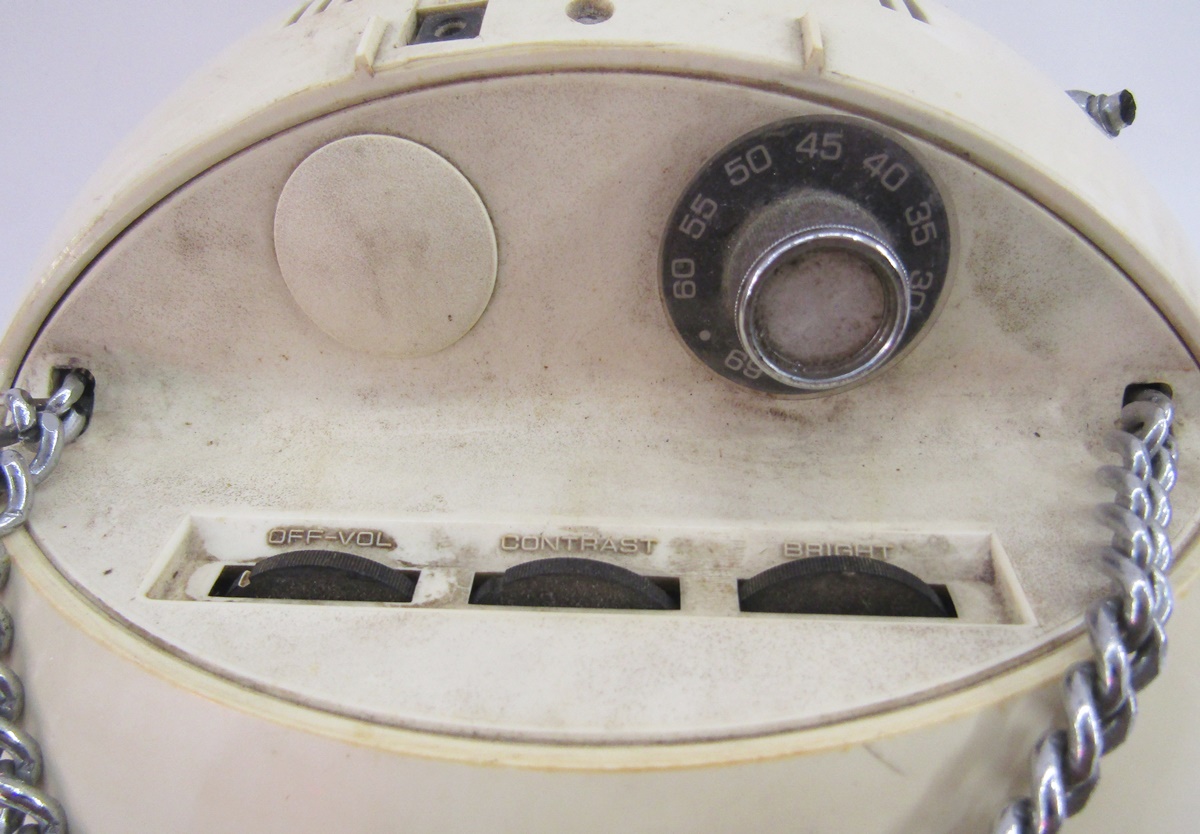 Vintage JVC Videosphere television, model no.3240UK, serial 06401730, on original stand  Condition - Image 2 of 4