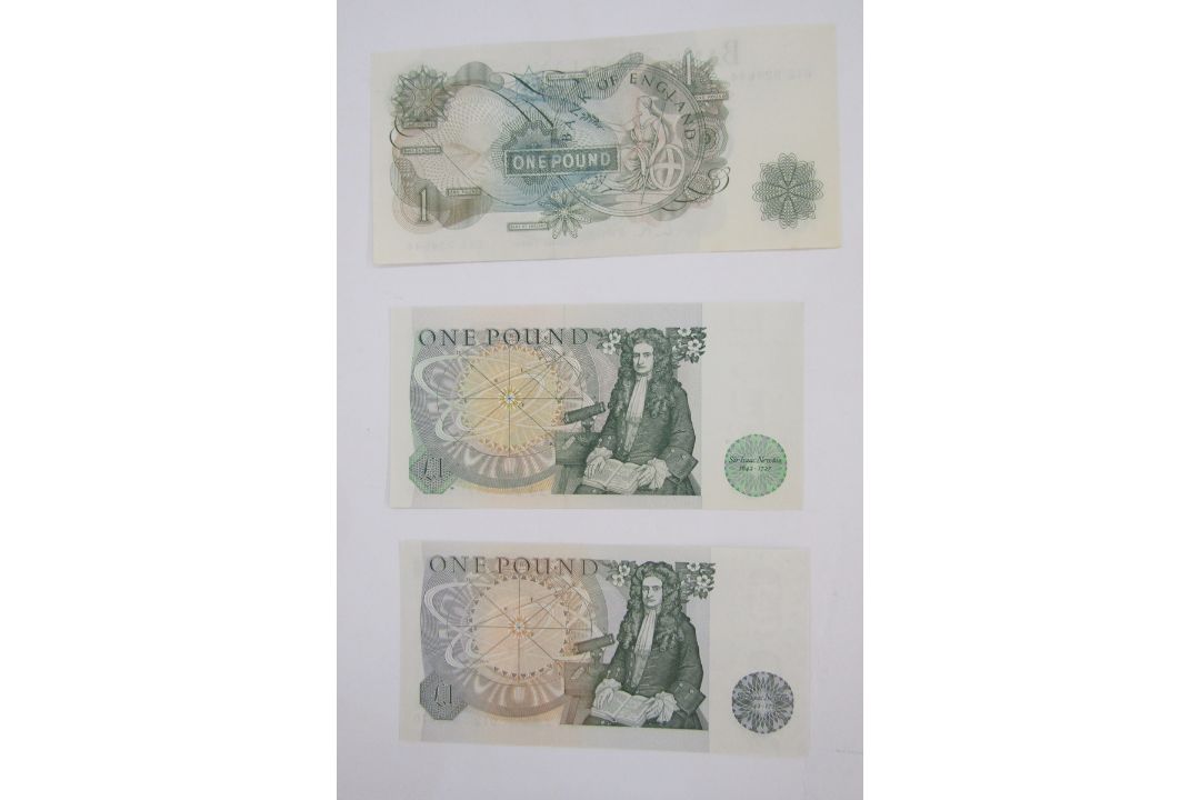 3 x Bank of England 10 shilling notes, (1) signed K O Peppiatt (October 1934), prefix B41 708884, ( - Image 6 of 6