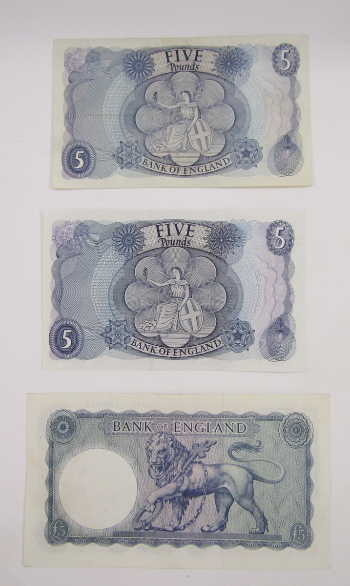 3 x Bank of England five pound notes (1) series B helmeted Britannia, signed L K O'Brien, prefix J79 - Image 2 of 2