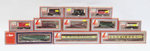 Quantity of Lima, Hornby, Wren and Dapol 00 gauge rolling stock and carriages to include Lima 30