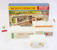 Matchbox MG-1 Service Station with Forecourt boxed