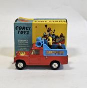 Corgi Toys 487 Chipperfields Circus Landrover Parade Vehicle boxed