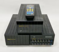 Meridian 200 CD player and a Meridian 203 digital converter (2)