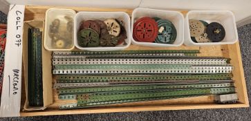 Tray of various Meccano pieces to include strips, girders, gears, wheels of various sizes