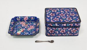 Chinese cloisonne lidded box decorated with pink flowers on a blue ground, 10cm long together with a