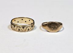 9ct gold signet ring, size m and 9ct gold engraved band, size n, 5.5g approx.