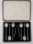 George V set of six silver coffee spoons and sugar nip set, Birmingham 1924, William Suckling Ltd,