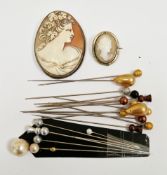 Two 19th century oval cameo brooches, both in yellow metal mounts, largest 5cm high together with
