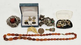 Small collection of costume jewellery including an amber-style bead necklace, a micro-mosaic