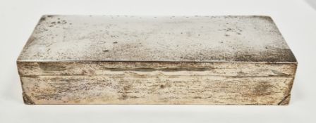 Edward VII silver table cigar box, London 1909, Mappin & Webb, of rectangular plain form with