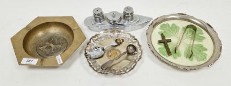 Collection of metalware and silver plate including an Art Deco-style cruet set in the form of a