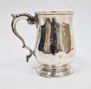 George III silver tankard, London 1761, Joseph Bell II, of plain baluster form with acanthus
