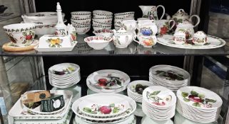 Large Portmeirion Pomona pattern dinner and tea service including dinner plates, luncheon plates,