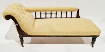 Late 19th/early 20th century chaise longue with scrolling end and gold-coloured button back
