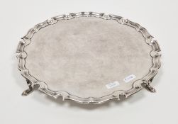George V silver salver, London 1936, Boodle & Dunthorne, of circular form with moulded piecrust on