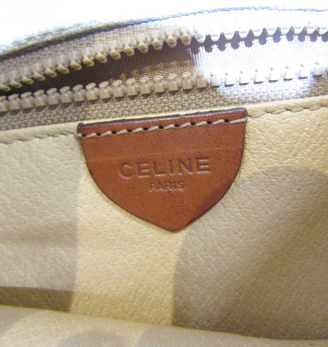 Celine 'Macadam' shoulder bag in tan and beige with leather handle printed canvas body, the bag 20. - Image 6 of 6