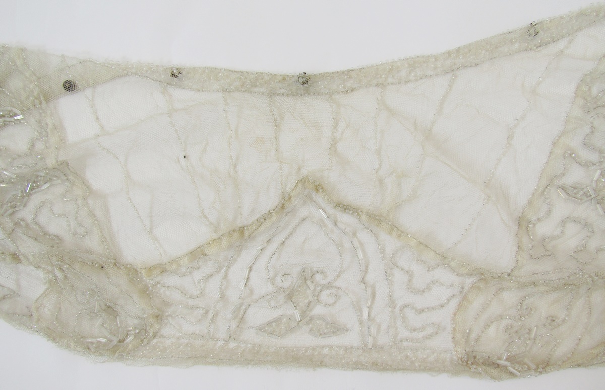 Edwardian/1920's beaded net short overlay blouse with beaded fringing and length of beaded net panel - Image 9 of 15