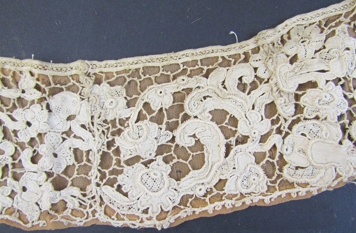 Two lengths of needlepoint lace, possibly Venetian, stylised floral design made into curved collar - Image 2 of 2