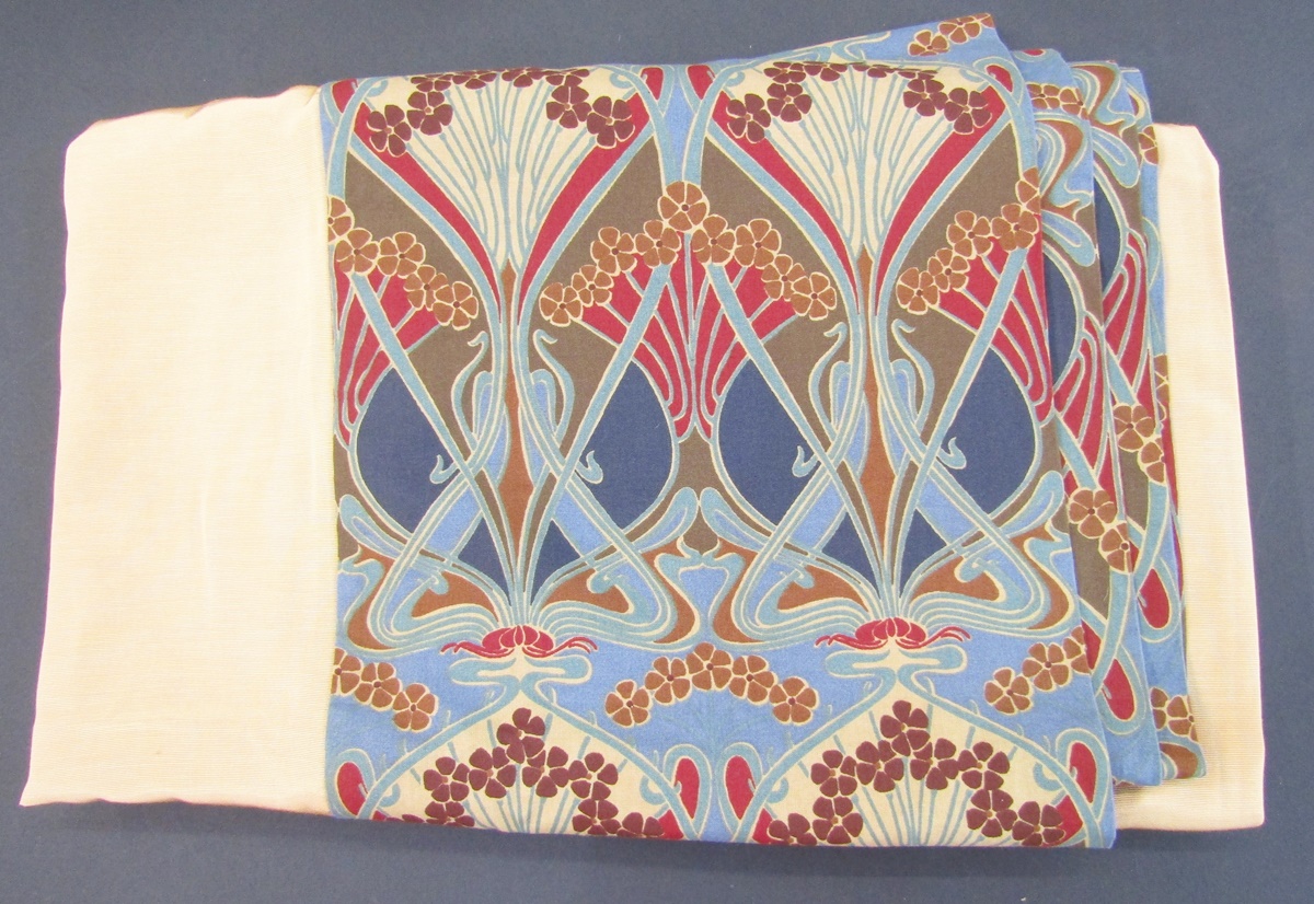 Liberty inset fine ribbed ochre bedspread, inset stylised floral art nouveau, 188cm x 247cm approx - Image 5 of 5