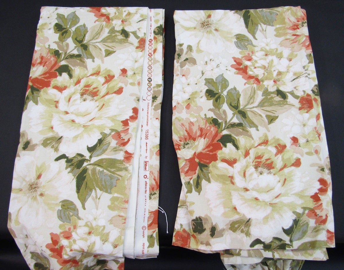 Liberty inset fine ribbed ochre bedspread, inset stylised floral art nouveau, 188cm x 247cm approx - Image 4 of 5